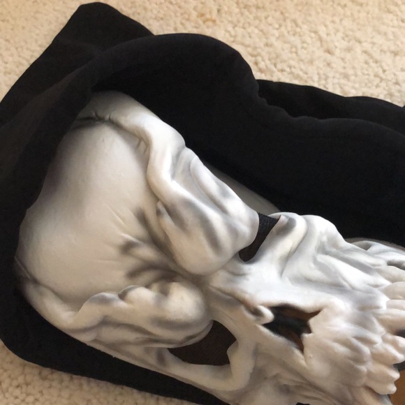 Grim Reaper hooded skeleton mask and skeleton hands costume - Picture 12 of 16